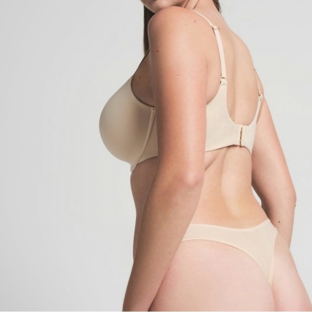 Skims Fits Everybody T-shirt demi bra sand color BR-UWR-2294 - Picture 4 of 4